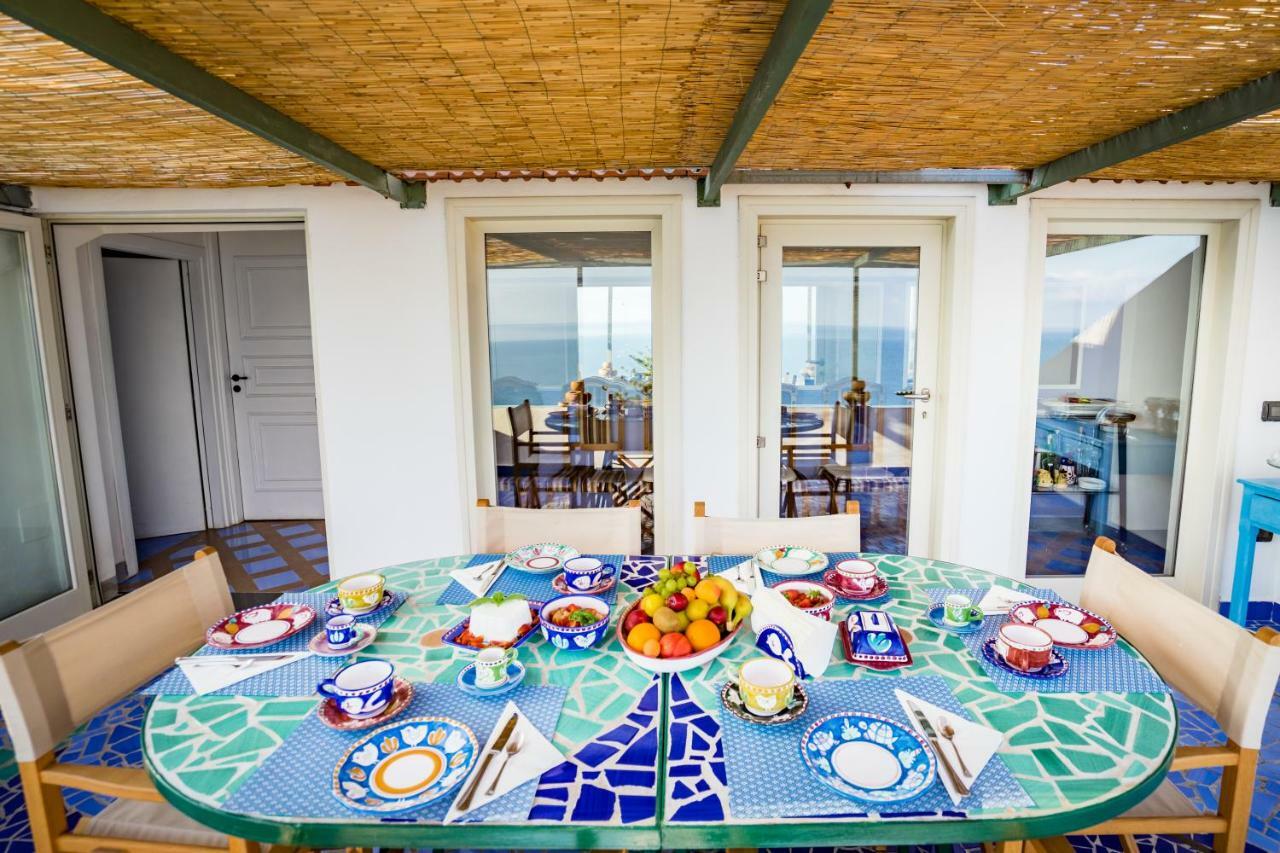 Borgo Dei Saraceni - Domus Indomita Bed & Breakfast